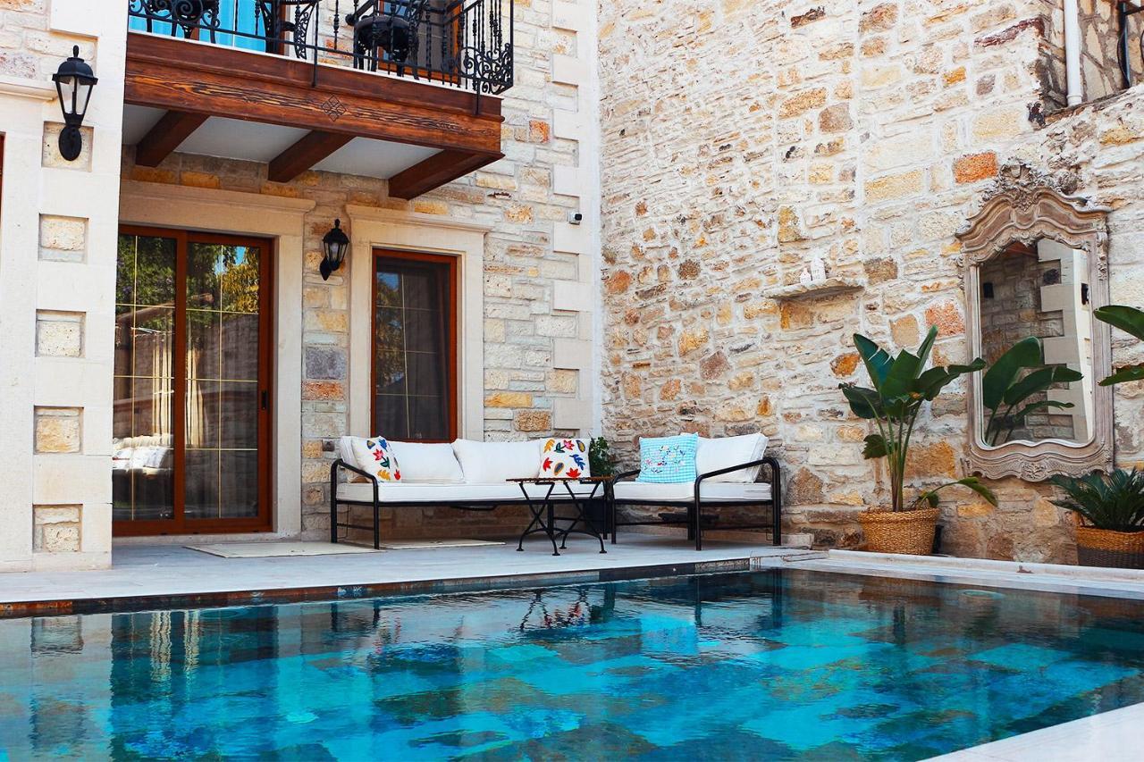 Sinem Hanim Konagi Boutique Hotel Yenifoca Extérieur photo