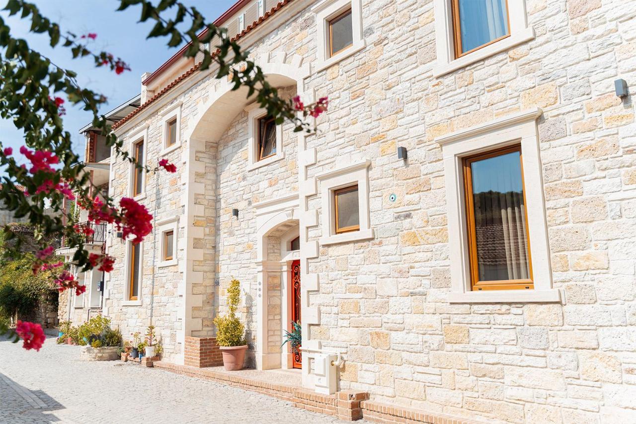 Sinem Hanim Konagi Boutique Hotel Yenifoca Extérieur photo