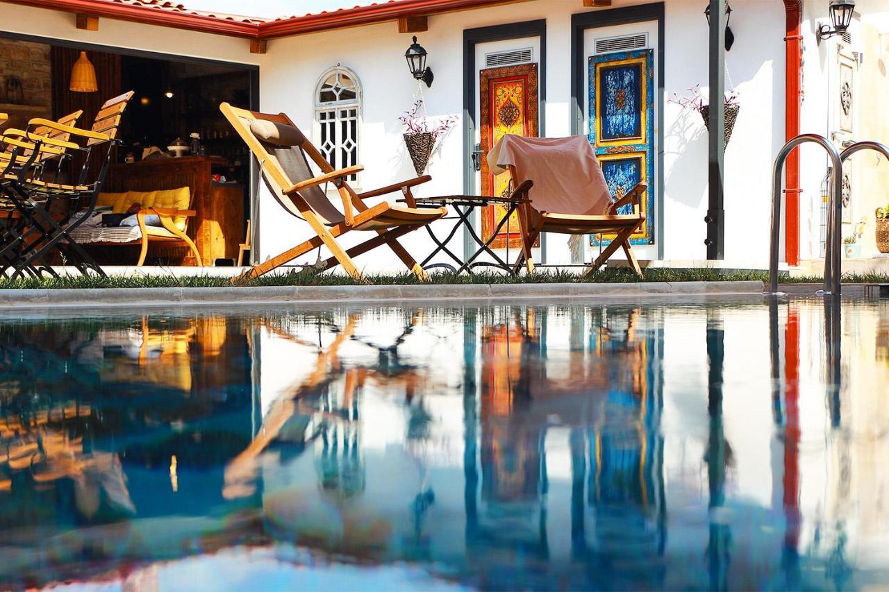Sinem Hanim Konagi Boutique Hotel Yenifoca Extérieur photo